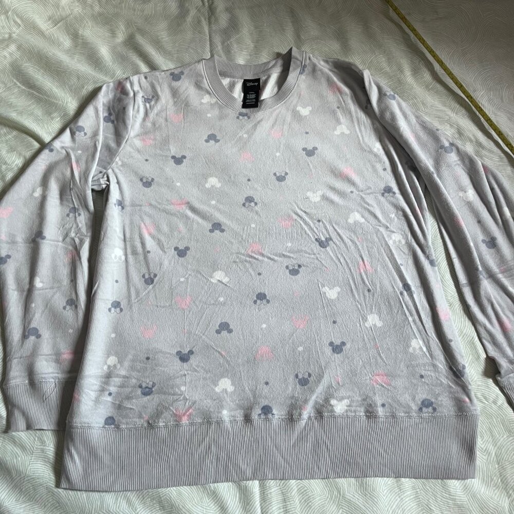 Costco Disney pajamas 2-piece (top and pants) - size M